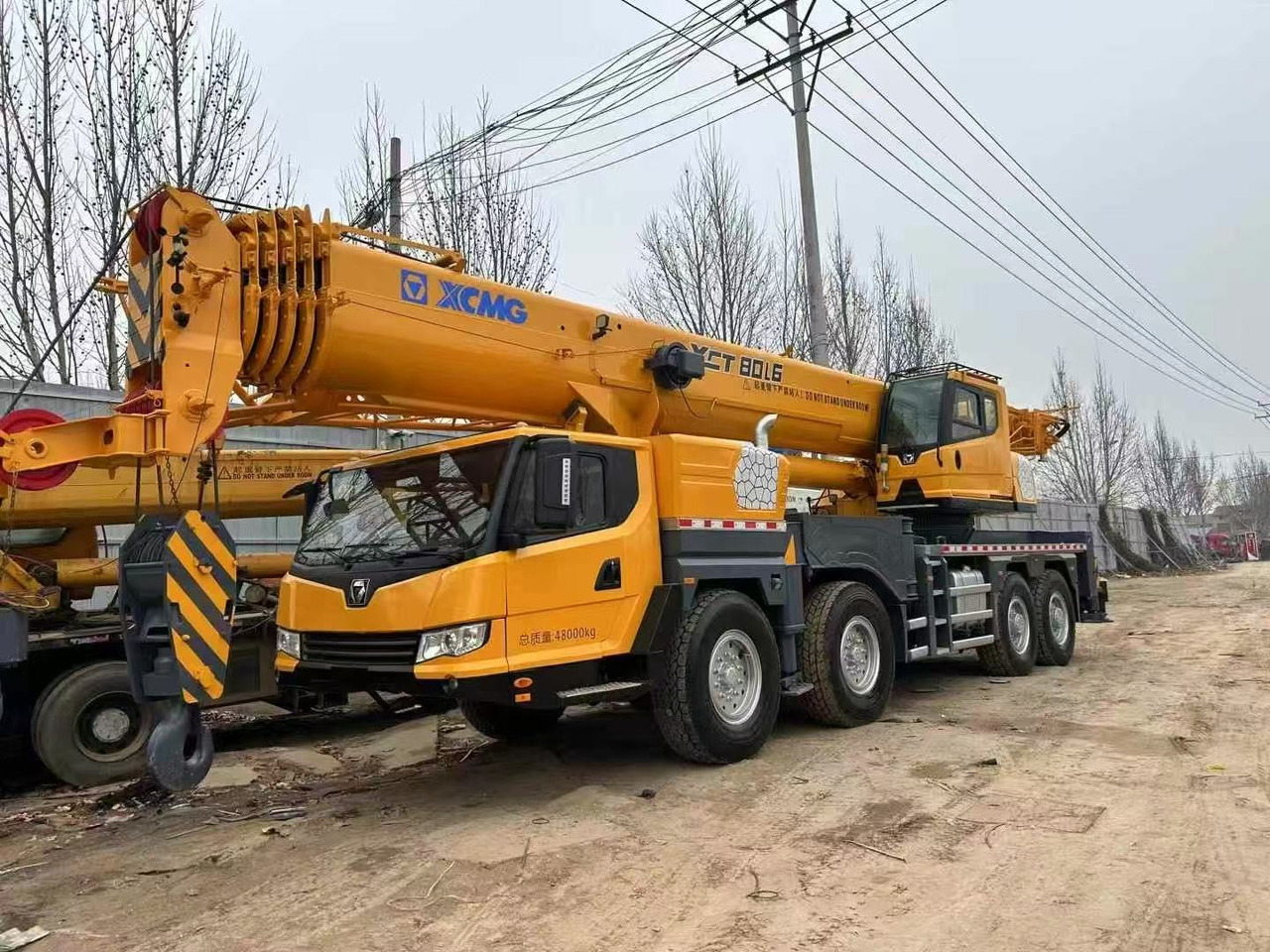 XCMG XCT80L6 80T With 6boom - עגורן נייד: תמונה 1 XCMG XCT80L6 80T With 6boom - עגורן נייד: תמונה 1