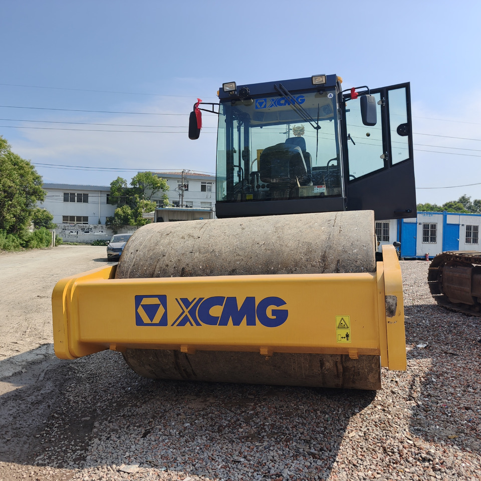 XCMG XS143J - מדחס: תמונה 4 XCMG XS143J - מדחס: תמונה 4