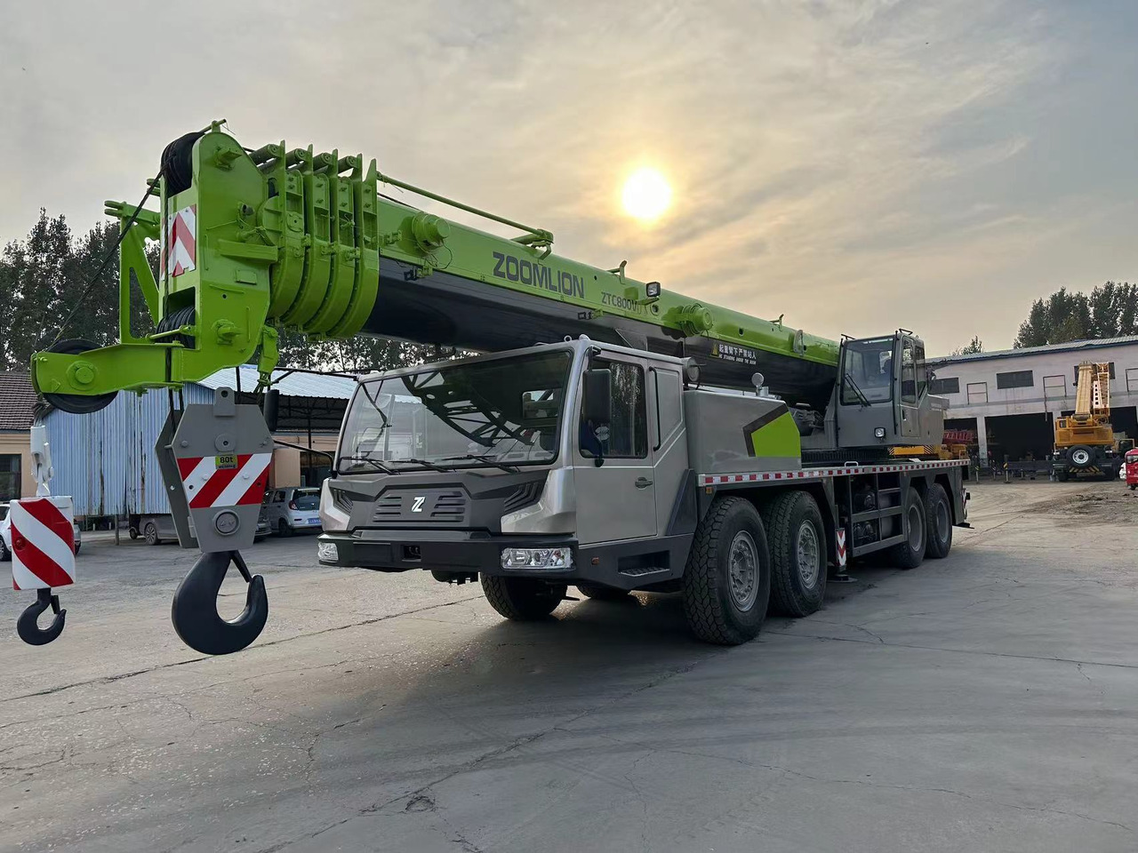 Zoomlion ZTC800V Used 80ton trcuk crane - עגורן נייד: תמונה 4 Zoomlion ZTC800V Used 80ton trcuk crane - עגורן נייד: תמונה 4