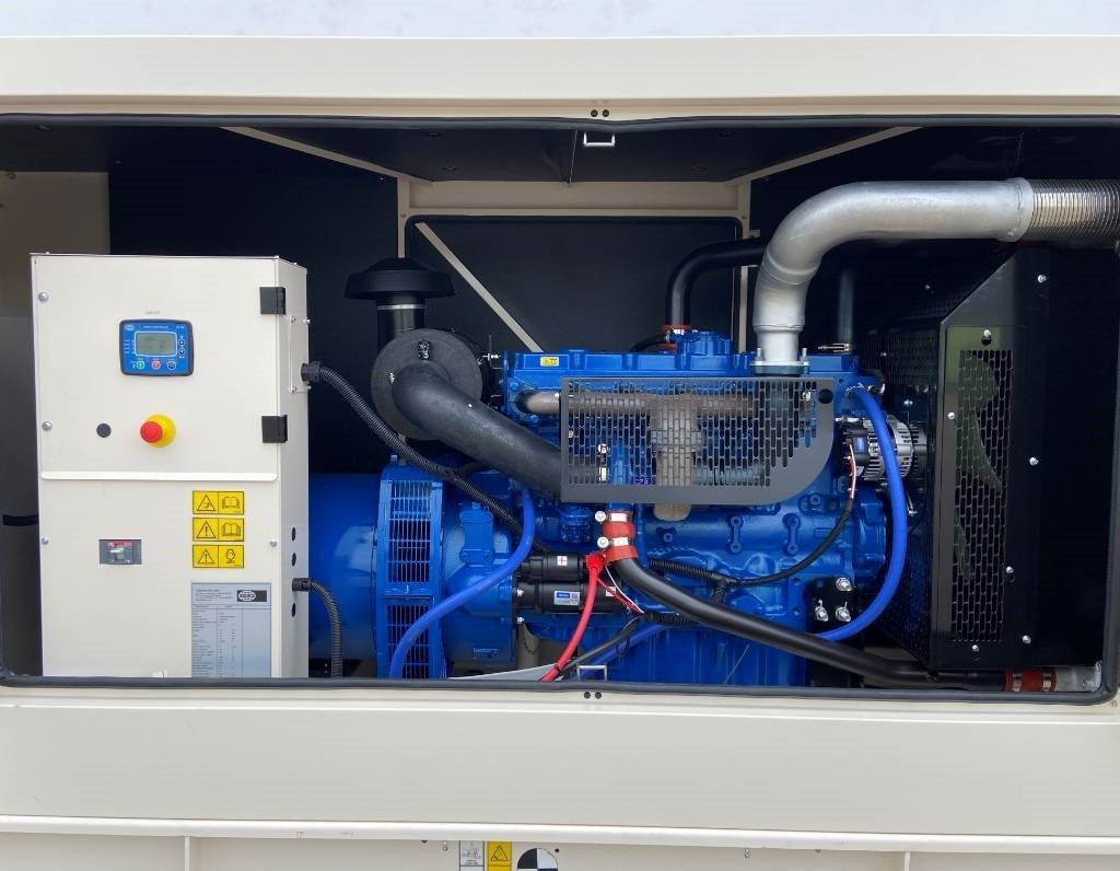 FG Wilson P165-5 - 165 kVA Genset - DPX-16010 - ערכת גנרטורים: תמונה 5 FG Wilson P165-5 - 165 kVA Genset - DPX-16010 - ערכת גנרטורים: תמונה 5