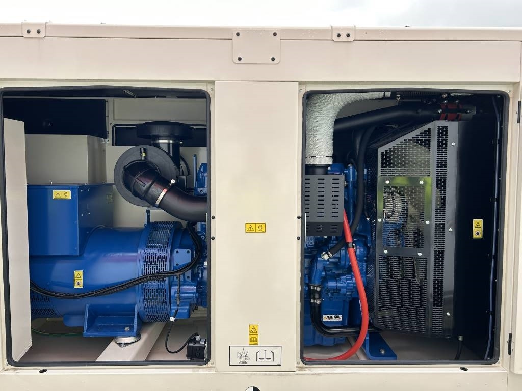 FG Wilson P450-3 - 450 kVA Genset - DPX-16018 - ערכת גנרטורים: תמונה 5 FG Wilson P450-3 - 450 kVA Genset - DPX-16018 - ערכת גנרטורים: תמונה 5