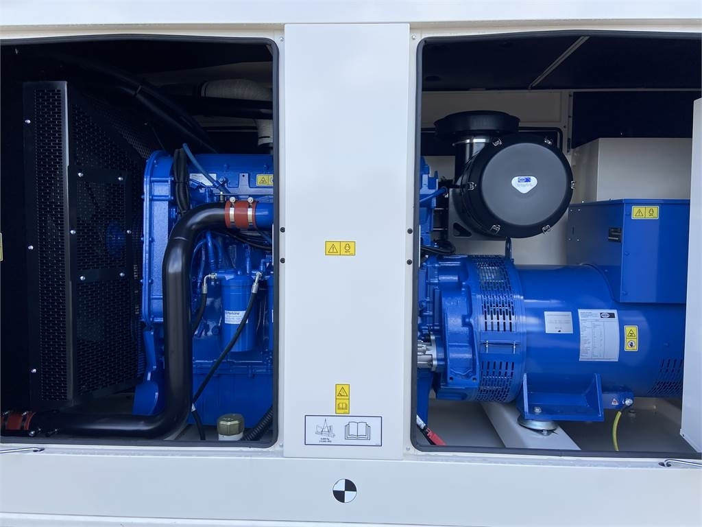FG Wilson P500-3 - 500 kVA Genset - DPX-16019 - ערכת גנרטורים: תמונה 4 FG Wilson P500-3 - 500 kVA Genset - DPX-16019 - ערכת גנרטורים: תמונה 4