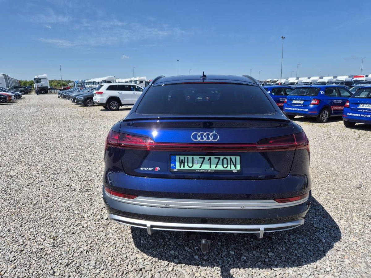 AUDI E-TRON S SPORTBACK SUV - SUV: תמונה 5 AUDI E-TRON S SPORTBACK SUV - SUV: תמונה 5