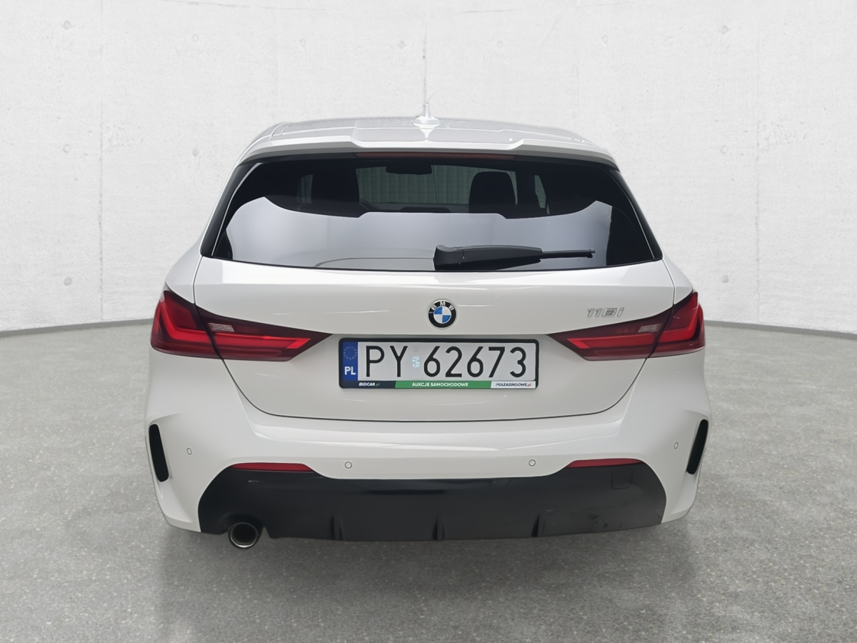 BMW 118I HATCHBACK - האצ'בק: תמונה 5 BMW 118I HATCHBACK - האצ'בק: תמונה 5