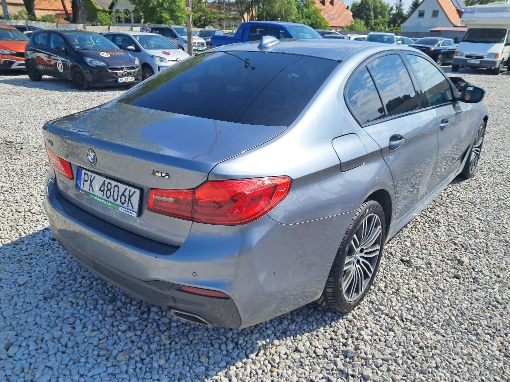 BMW 520D XDRIVE SEDAN - סדאן: תמונה 4 BMW 520D XDRIVE SEDAN - סדאן: תמונה 4
