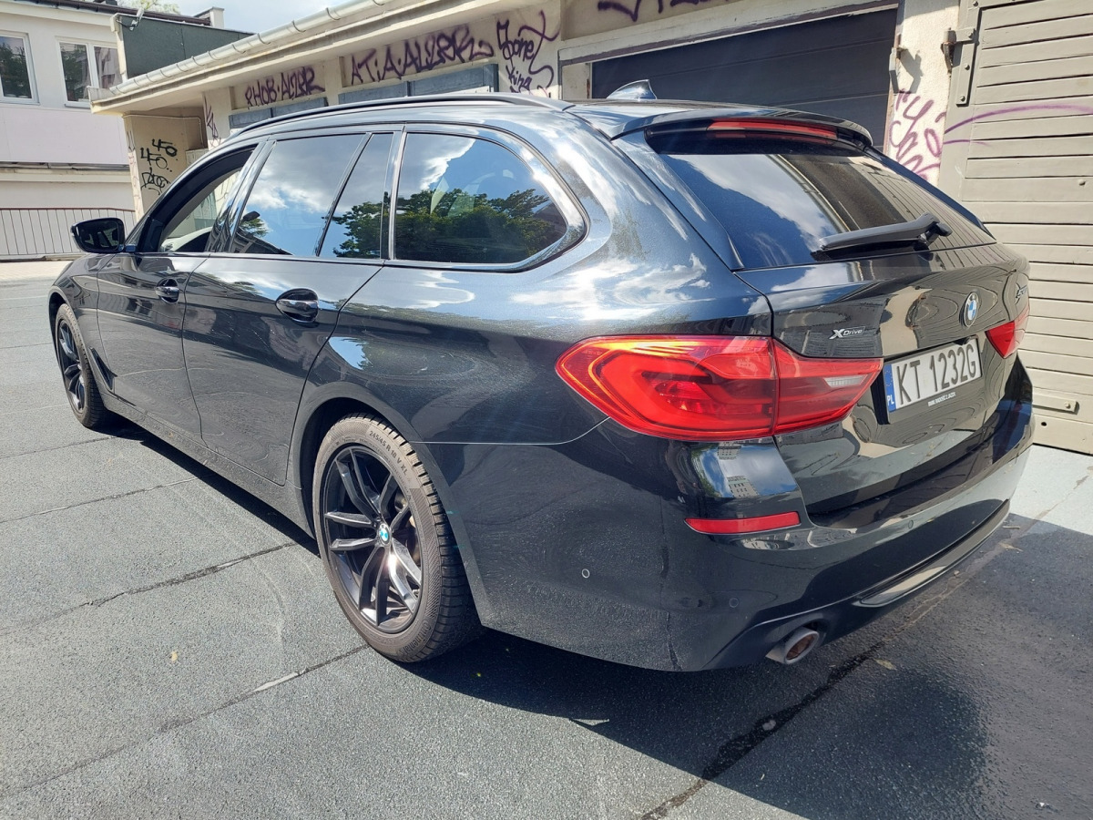 BMW 530I XDRIVE KOMBI - מכונית: תמונה 4 BMW 530I XDRIVE KOMBI - מכונית: תמונה 4