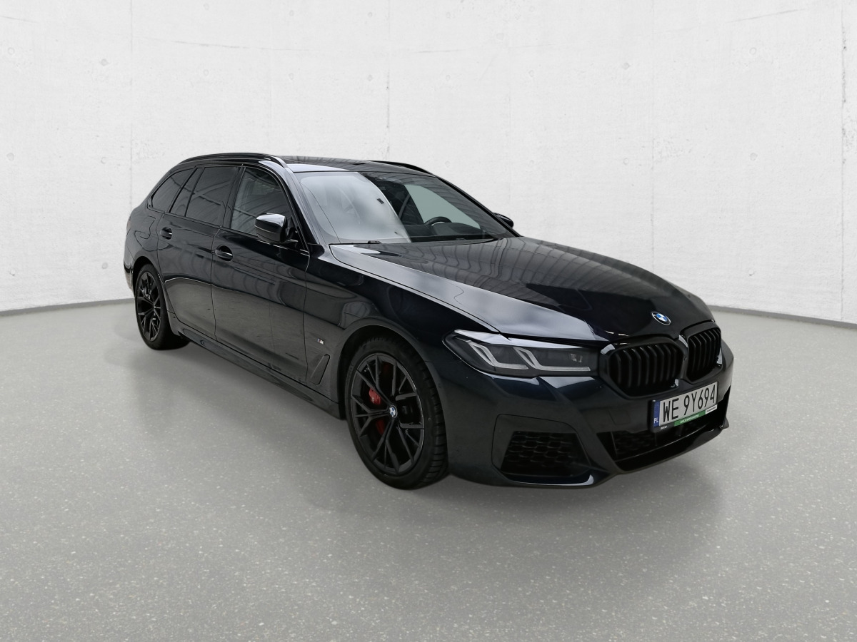BMW 540I XDRIVE KOMBI - מכונית: תמונה 1 BMW 540I XDRIVE KOMBI - מכונית: תמונה 1