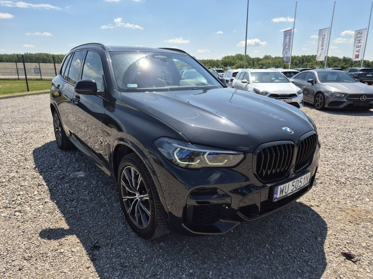 SUV BMW X5 M50I SUV: תמונה 1