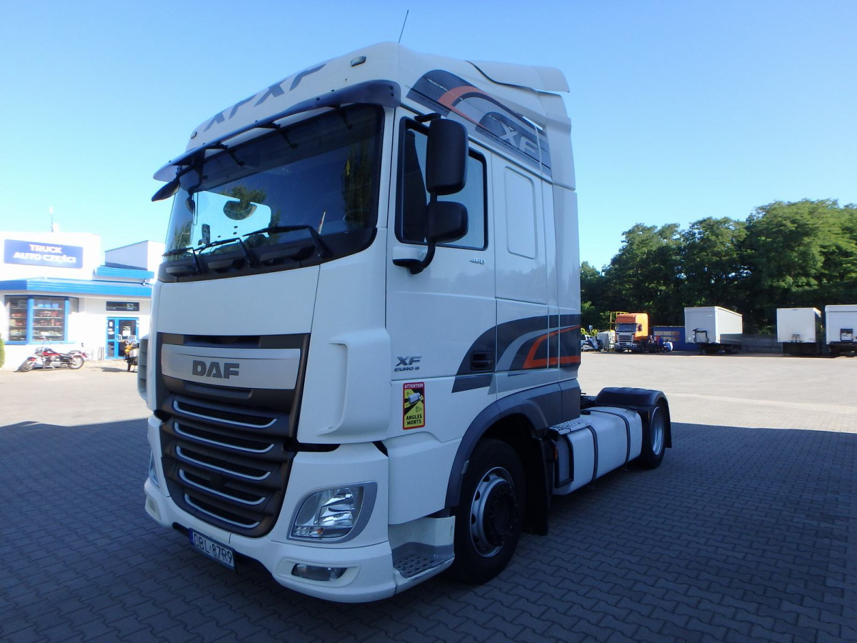 DAF XF 460 CIĄGNIK SIODŁOWY - יחידת טרקטור: תמונה 2 DAF XF 460 CIĄGNIK SIODŁOWY - יחידת טרקטור: תמונה 2