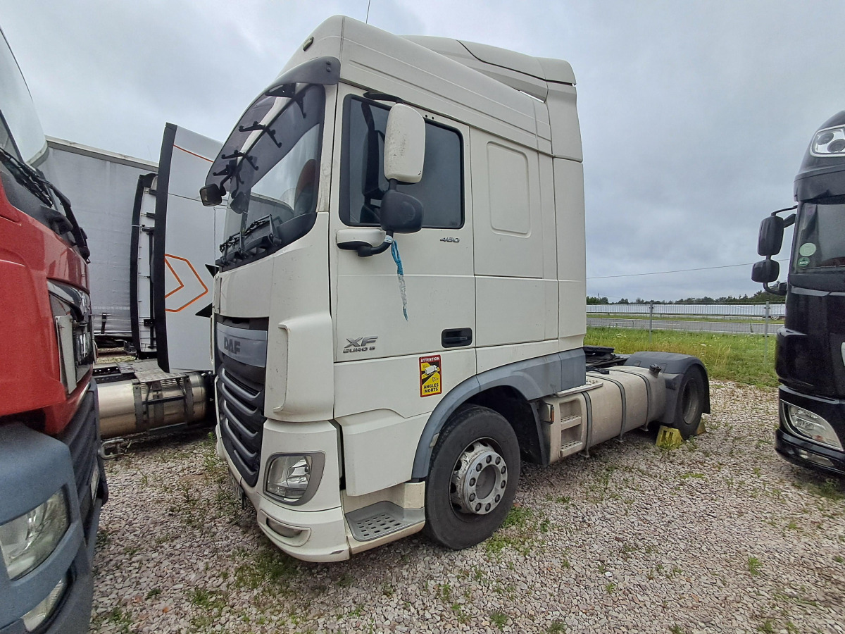 DAF XF 460 CIĄGNIK SIODŁOWY - יחידת טרקטור: תמונה 2 DAF XF 460 CIĄGNIK SIODŁOWY - יחידת טרקטור: תמונה 2