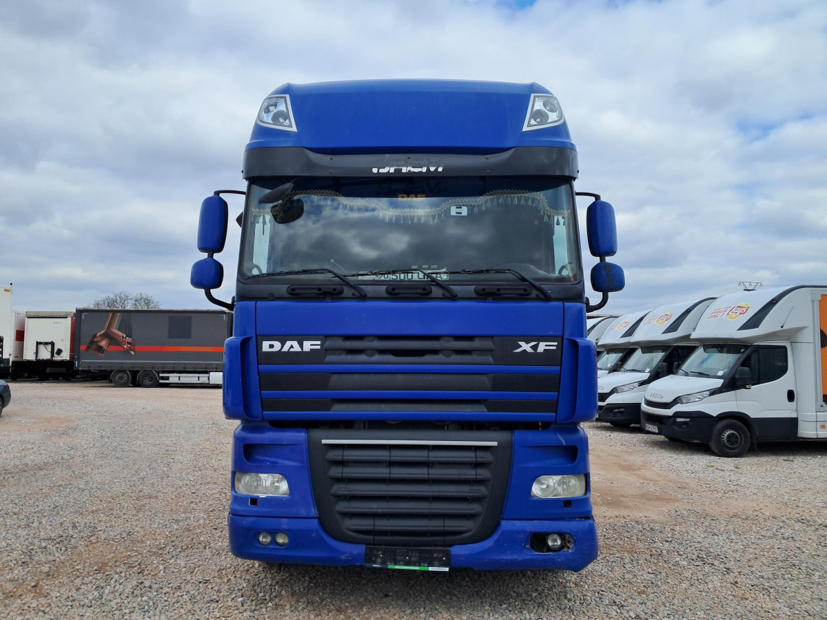 DAF XF CIĄGNIK SIODŁOWY - יחידת טרקטור: תמונה 2 DAF XF CIĄGNIK SIODŁOWY - יחידת טרקטור: תמונה 2