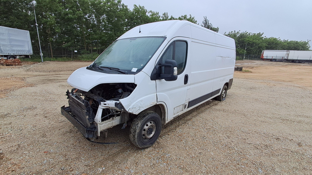 FIAT DUCATO FURGON BLASZAK - כלי רכב מסחרי עם לוח: תמונה 2 FIAT DUCATO FURGON BLASZAK - כלי רכב מסחרי עם לוח: תמונה 2