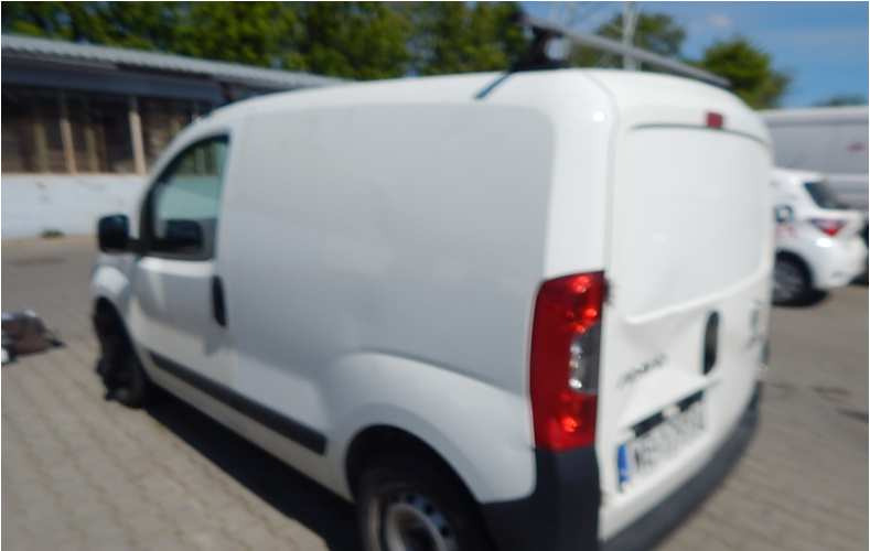 FIAT FIORINO FURGON BLASZAK - כלי רכב מסחרי עם לוח: תמונה 4 FIAT FIORINO FURGON BLASZAK - כלי רכב מסחרי עם לוח: תמונה 4