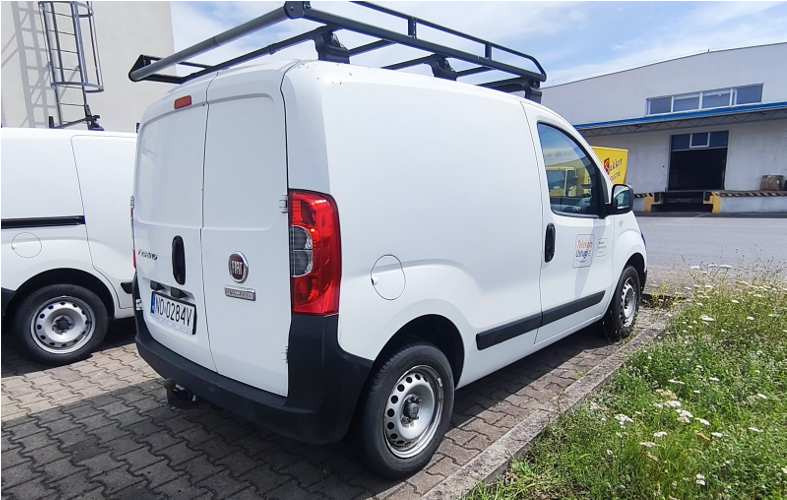 FIAT FIORINO FURGON BLASZAK - כלי רכב מסחרי עם לוח: תמונה 5 FIAT FIORINO FURGON BLASZAK - כלי רכב מסחרי עם לוח: תמונה 5