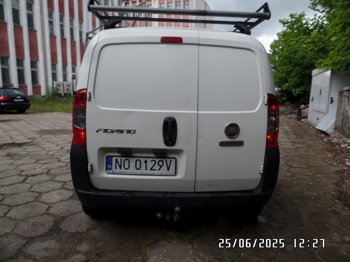 FIAT FIORINO FURGON BLASZAK - כלי רכב מסחרי עם לוח: תמונה 4 FIAT FIORINO FURGON BLASZAK - כלי רכב מסחרי עם לוח: תמונה 4