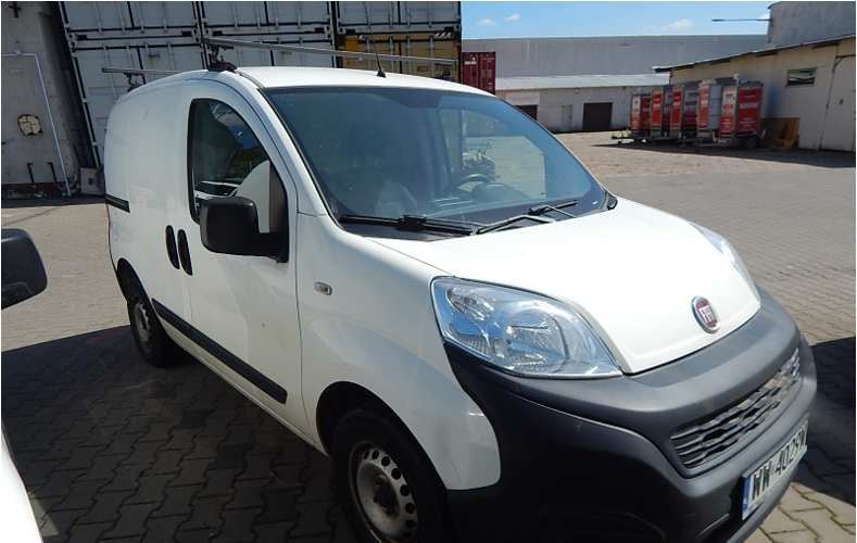 FIAT FIORINO FURGON BLASZAK - כלי רכב מסחרי עם לוח: תמונה 1 FIAT FIORINO FURGON BLASZAK - כלי רכב מסחרי עם לוח: תמונה 1