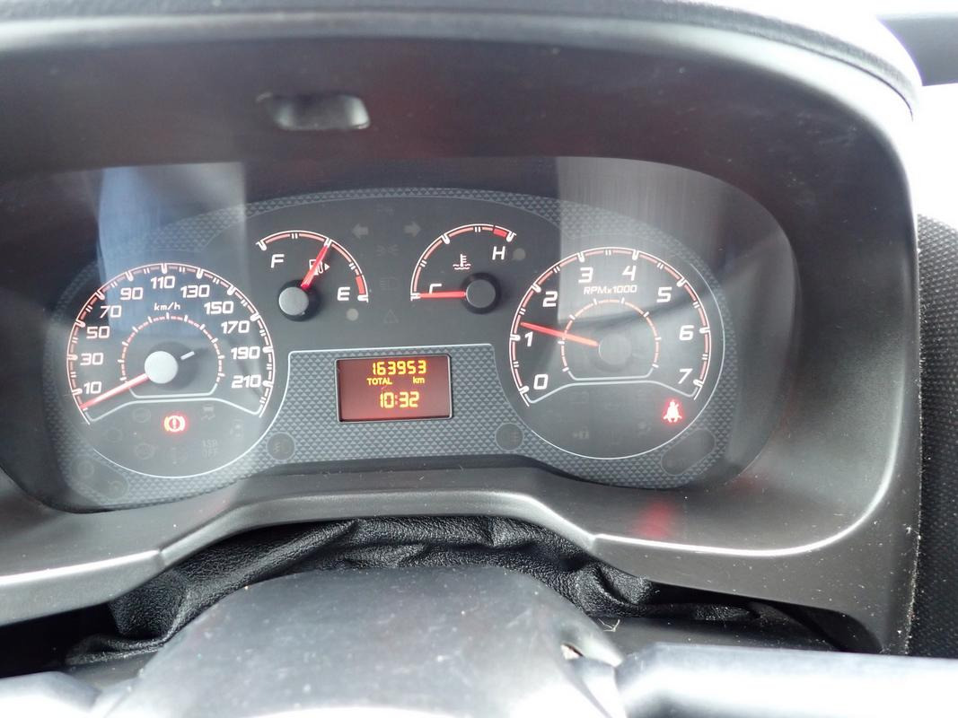 FIAT FIORINO FURGON BLASZAK - כלי רכב מסחרי עם לוח: תמונה 5 FIAT FIORINO FURGON BLASZAK - כלי רכב מסחרי עם לוח: תמונה 5