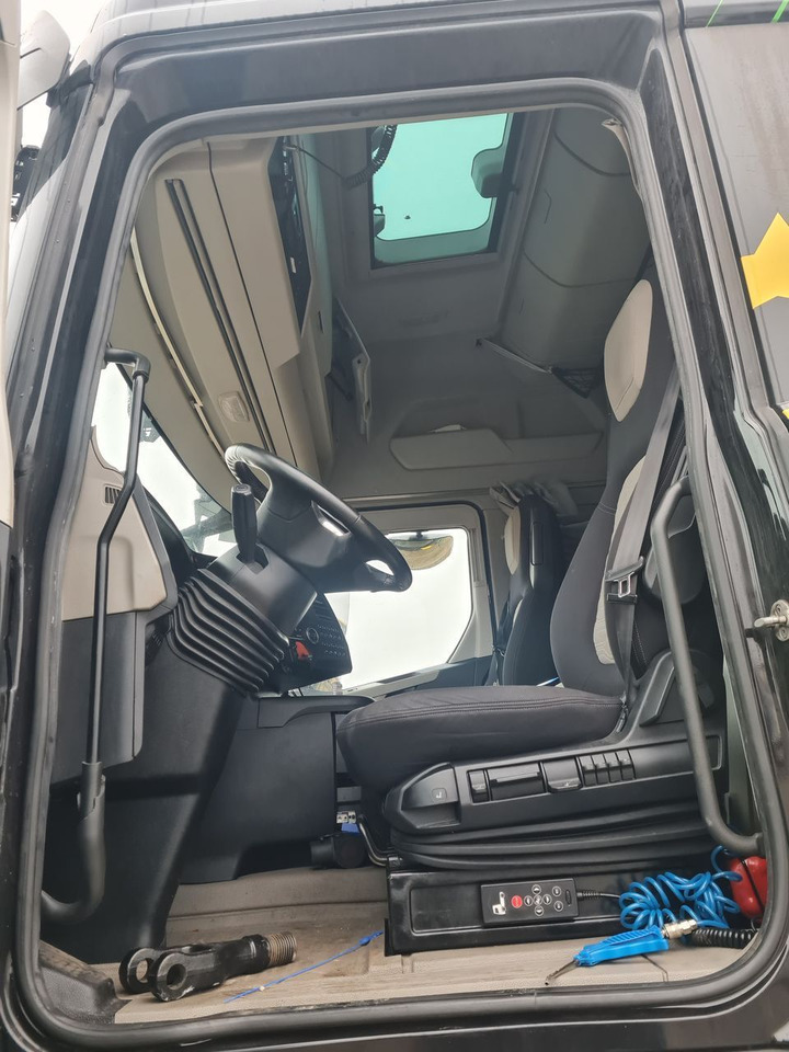 FORD F-MAX CIĄGNIK SIODŁOWY - יחידת טרקטור: תמונה 5 FORD F-MAX CIĄGNIK SIODŁOWY - יחידת טרקטור: תמונה 5