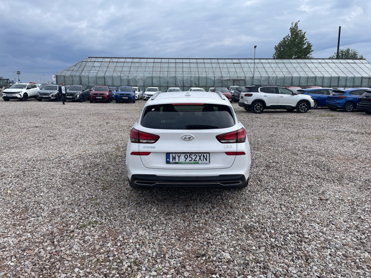 HYUNDAI I30 KOMBI - מכונית: תמונה 5 HYUNDAI I30 KOMBI - מכונית: תמונה 5