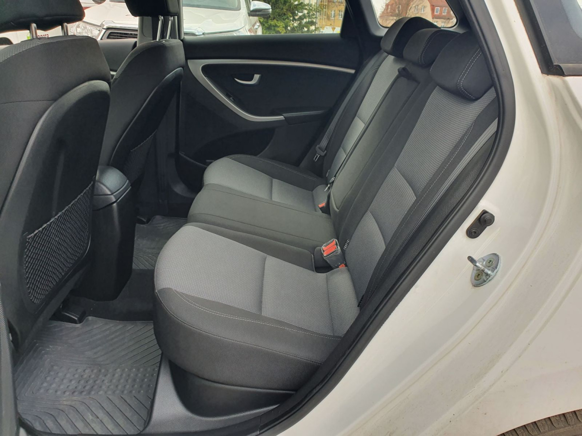 HYUNDAI I30 KOMBI - מכונית: תמונה 5 HYUNDAI I30 KOMBI - מכונית: תמונה 5