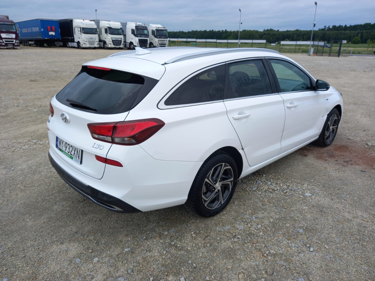 HYUNDAI I30 KOMBI - מכונית: תמונה 5 HYUNDAI I30 KOMBI - מכונית: תמונה 5