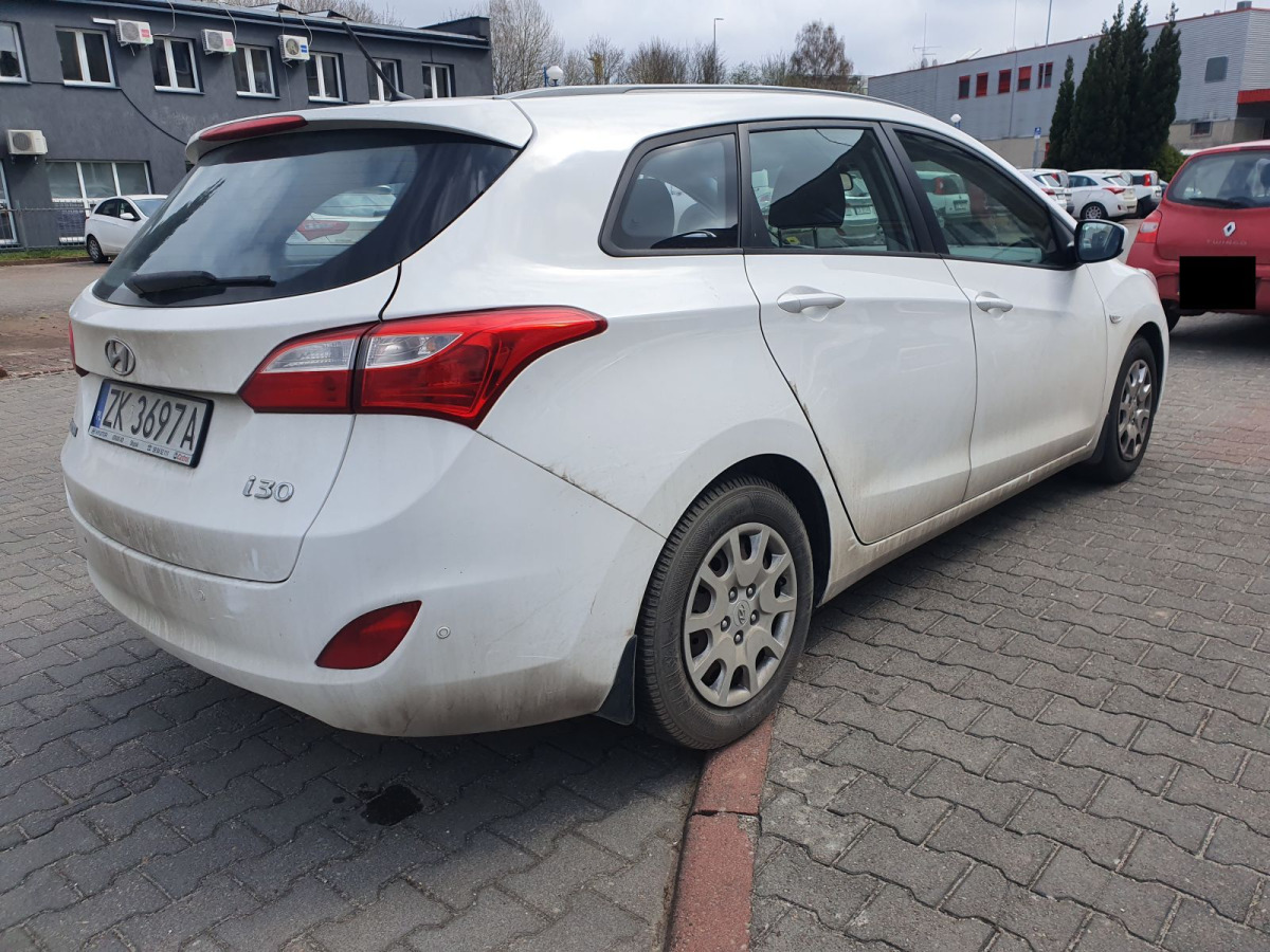 HYUNDAI I30 KOMBI - מכונית: תמונה 3 HYUNDAI I30 KOMBI - מכונית: תמונה 3