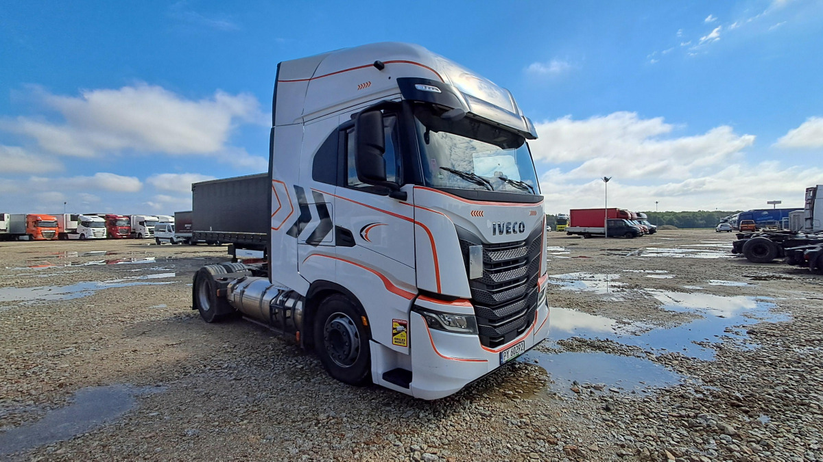 IVECO AS440ST/FP LT LNG CIĄGNIK SIODŁOWY - יחידת טרקטור: תמונה 1 IVECO AS440ST/FP LT LNG CIĄGNIK SIODŁOWY - יחידת טרקטור: תמונה 1