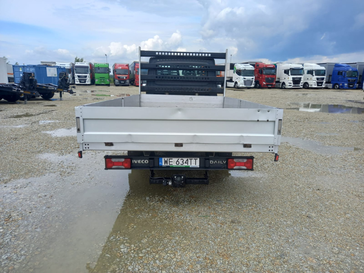 IVECO DAILY 35S15 DOKA - כלי רכב מסחרי קומבי: תמונה 4 IVECO DAILY 35S15 DOKA - כלי רכב מסחרי קומבי: תמונה 4