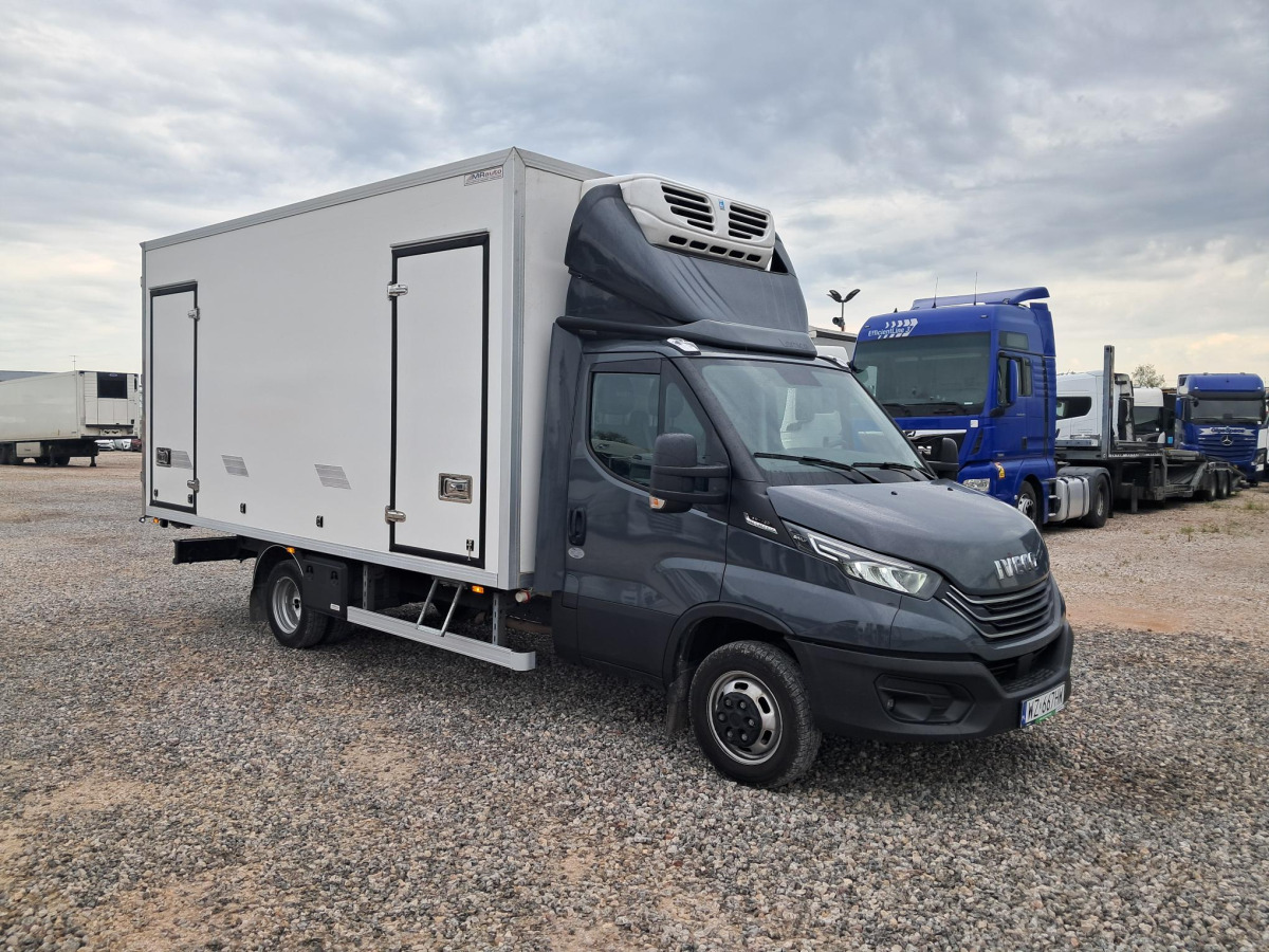 כלי רכב מסחרי לקירור IVECO DAILY IZOTERMICZNY: תמונה 1