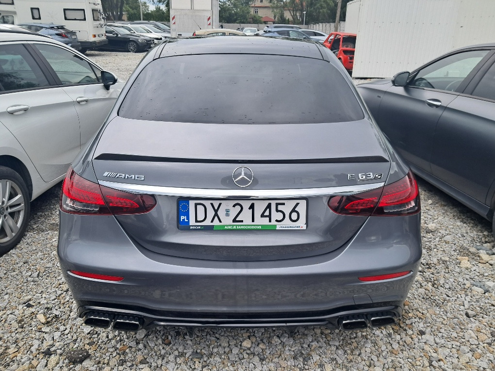 MERCEDES BENZ AMG E63S SEDAN - סדאן: תמונה 5 MERCEDES BENZ AMG E63S SEDAN - סדאן: תמונה 5