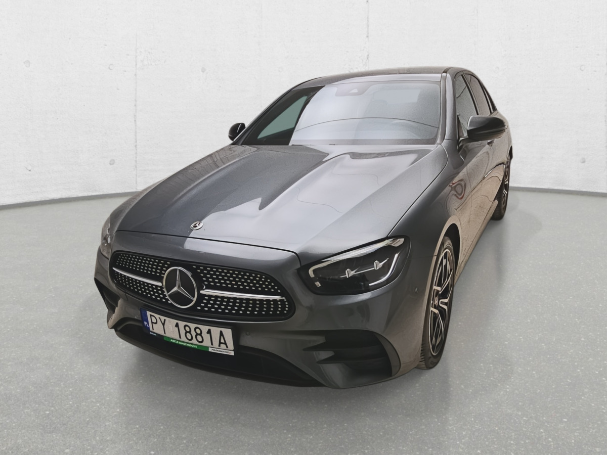 MERCEDES BENZ E 220 D 4MATIC SEDAN - סדאן: תמונה 4 MERCEDES BENZ E 220 D 4MATIC SEDAN - סדאן: תמונה 4