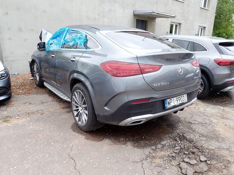 MERCEDES BENZ GLE SEDAN - סדאן: תמונה 4 MERCEDES BENZ GLE SEDAN - סדאן: תמונה 4