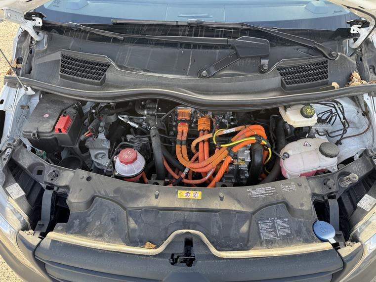 MERCEDES BENZ VITO FURGON BLASZAK - כלי רכב מסחרי עם לוח, כלי רכב מסחרי חשמלי: תמונה 5 MERCEDES BENZ VITO FURGON BLASZAK - כלי רכב מסחרי עם לוח, כלי רכב מסחרי חשמלי: תמונה 5