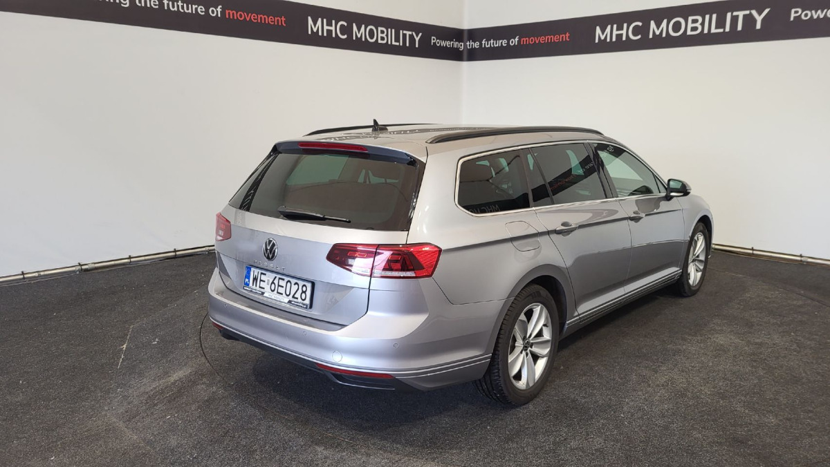 VOLKSWAGEN PASSAT KOMBI - מכונית: תמונה 3 VOLKSWAGEN PASSAT KOMBI - מכונית: תמונה 3