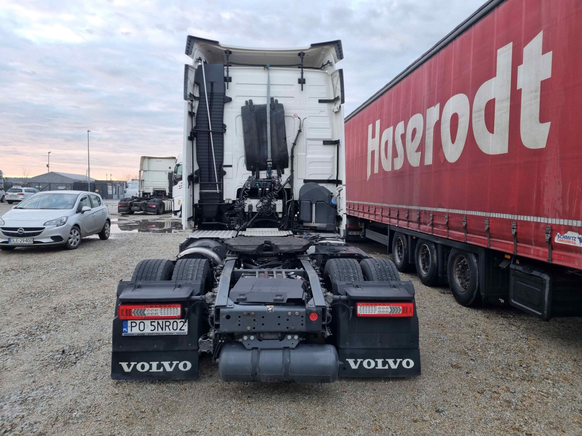 VOLVO FH 460 CIĄGNIK SIODŁOWY - יחידת טרקטור: תמונה 5 VOLVO FH 460 CIĄGNIK SIODŁOWY - יחידת טרקטור: תמונה 5