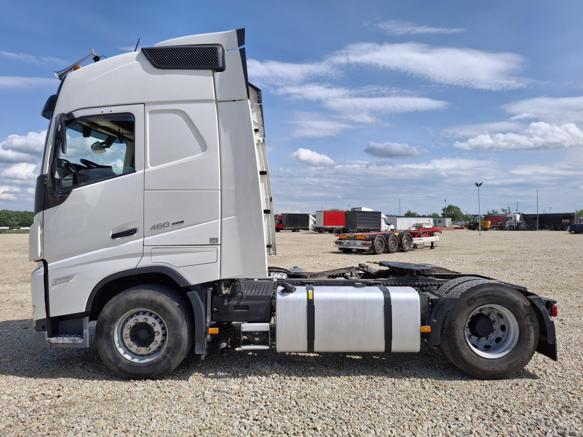 VOLVO FH CIĄGNIK SIODŁOWY - יחידת טרקטור: תמונה 3 VOLVO FH CIĄGNIK SIODŁOWY - יחידת טרקטור: תמונה 3