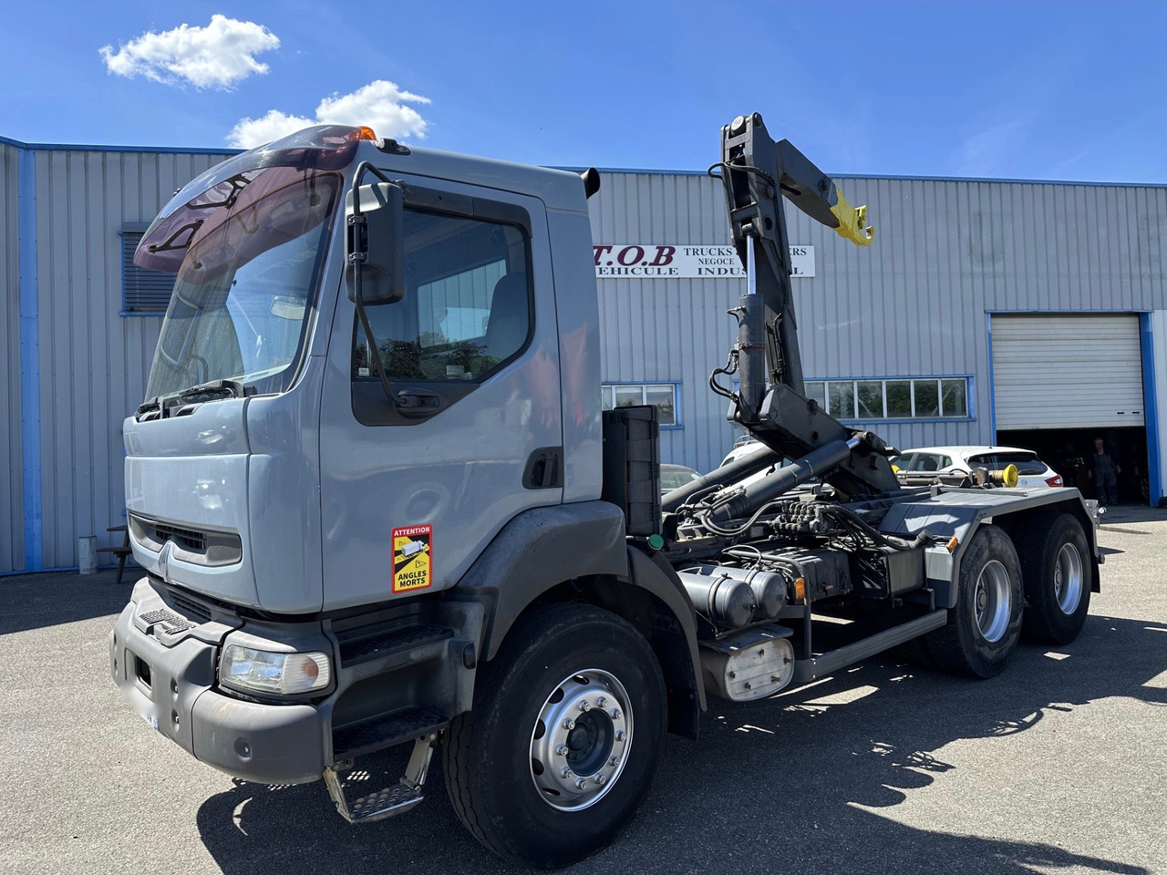 RENAULT KERAX 370 DCI - משאית הרמת וו: תמונה 3 RENAULT KERAX 370 DCI - משאית הרמת וו: תמונה 3