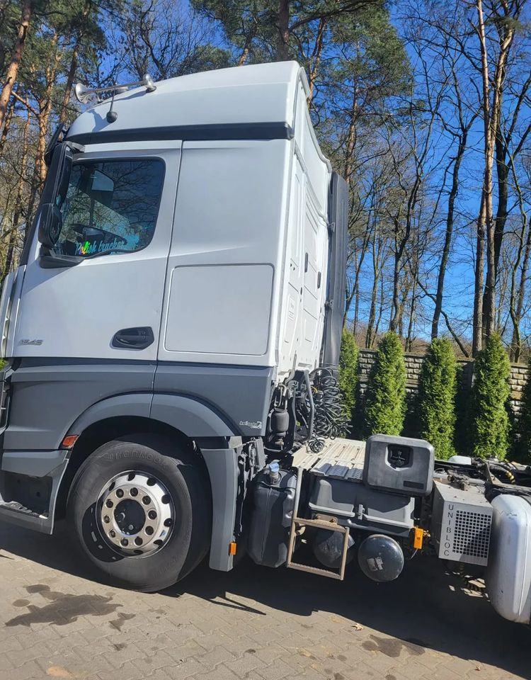 Mercedes-Benz Actros 1843 LS - יחידת טרקטור: תמונה 3 Mercedes-Benz Actros 1843 LS - יחידת טרקטור: תמונה 3