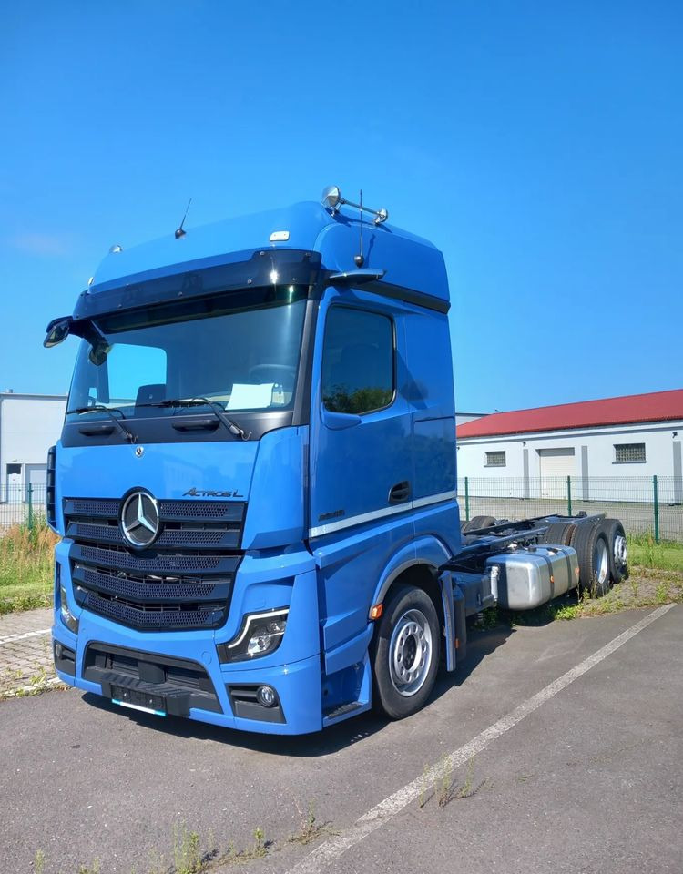 Mercedes-Benz Actros 2548 LnR - משאית עם שלדת תא: תמונה 5 Mercedes-Benz Actros 2548 LnR - משאית עם שלדת תא: תמונה 5
