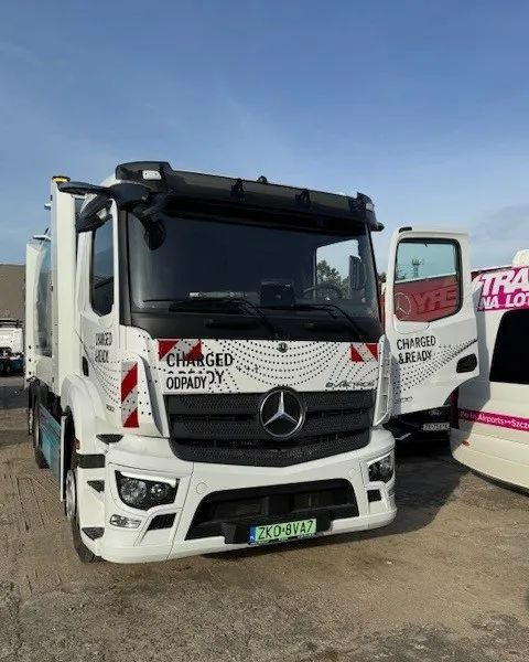 Mercedes-Benz eActros 300 L 6x2 Elektryczna śmieciarka - משאית אשפה: תמונה 4 Mercedes-Benz eActros 300 L 6x2 Elektryczna śmieciarka - משאית אשפה: תמונה 4