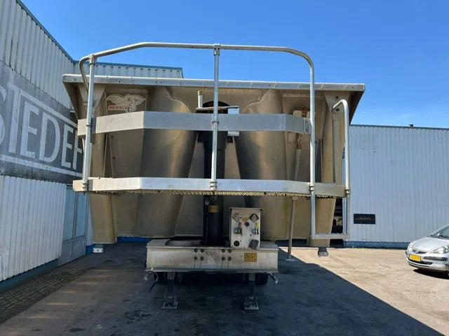 Benalu 2 Axle , 8 Tyres , Alu Tipper , Spring Suspension , Drum Brakes - סמיטריילר עם מזהיר: תמונה 5 Benalu 2 Axle , 8 Tyres , Alu Tipper , Spring Suspension , Drum Brakes - סמיטריילר עם מזהיר: תמונה 5
