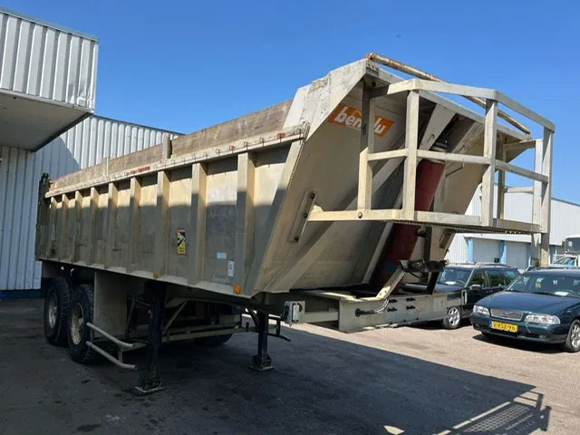 Benalu 2 Axle Alu Tipper , Spring Suspension , Drum Brakes, Fruehauf Axles - סמיטריילר עם מזהיר: תמונה 3 Benalu 2 Axle Alu Tipper , Spring Suspension , Drum Brakes, Fruehauf Axles - סמיטריילר עם מזהיר: תמונה 3