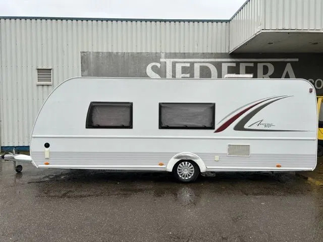 Bürstner Averso Top 545 TS - קרוואן נגרר: תמונה 5 Bürstner Averso Top 545 TS - קרוואן נגרר: תמונה 5
