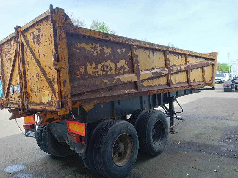 Fruehauf 2 Axle Steel Tipper, 8 tyres , Spring Suspension , Drum Brakes - סמיטריילר עם מזהיר: תמונה 3 Fruehauf 2 Axle Steel Tipper, 8 tyres , Spring Suspension , Drum Brakes - סמיטריילר עם מזהיר: תמונה 3