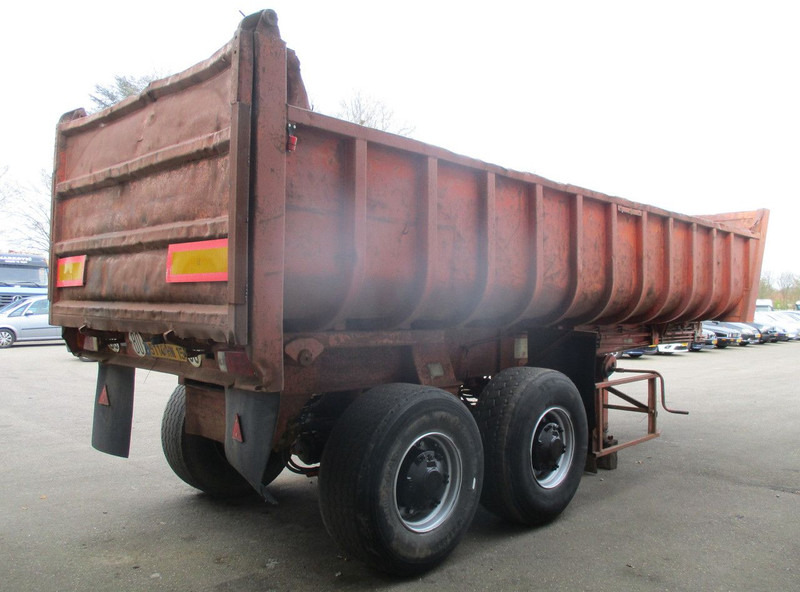 Fruehauf D33C , 2 axle , Steel tipper trailer , Drum Brakes , Spring suspension - סמיטריילר עם מזהיר: תמונה 3 Fruehauf D33C , 2 axle , Steel tipper trailer , Drum Brakes , Spring suspension - סמיטריילר עם מזהיר: תמונה 3