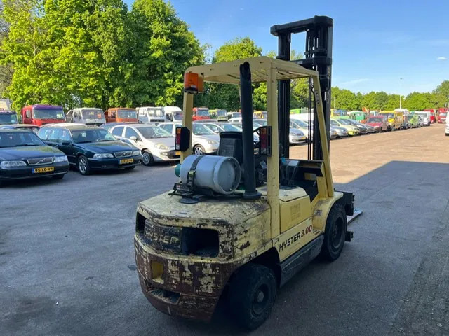 Hyster H 3.00 XM LPG Fork Lift - מלגזת LPG: תמונה 3 Hyster H 3.00 XM LPG Fork Lift - מלגזת LPG: תמונה 3
