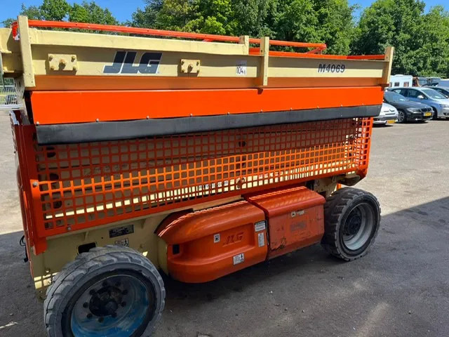 מעלית מספריים JLG M4069 , Electric Scissorlift , Missing Upper Contoller, Working NOT Tested !!: תמונה 8