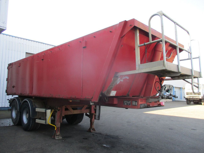 Kaiser 2x Gigant Axles , Steel tipper trailer , Drum Brakes, Spring Suspension - סמיטריילר עם מזהיר: תמונה 4 Kaiser 2x Gigant Axles , Steel tipper trailer , Drum Brakes, Spring Suspension - סמיטריילר עם מזהיר: תמונה 4