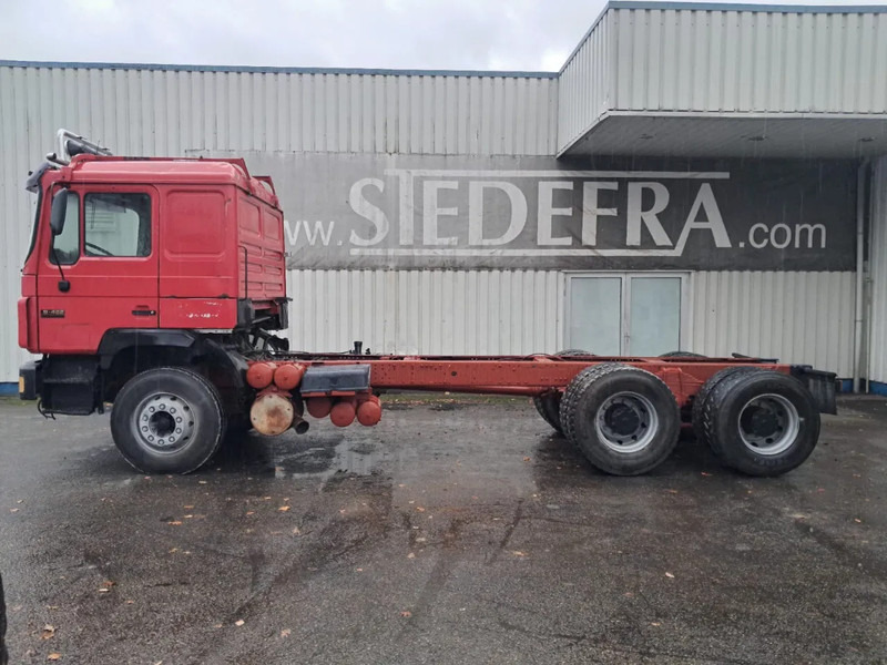 MAN 26-422 , 6x4 , Spring Suspension , ZF Manual Gearbox, Intarder - משאית עם שלדת תא: תמונה 2 MAN 26-422 , 6x4 , Spring Suspension , ZF Manual Gearbox, Intarder - משאית עם שלדת תא: תמונה 2