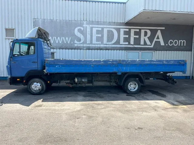 Mercedes-Benz 814 Ecoliner , Spring suspension , Manual , Euro 2 - משאית וילונות צד: תמונה 2 Mercedes-Benz 814 Ecoliner , Spring suspension , Manual , Euro 2 - משאית וילונות צד: תמונה 2